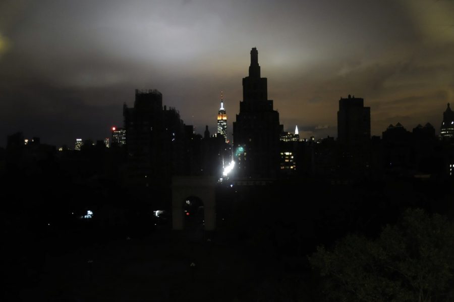 The New York skyline, as seen from the 10F Rosenthal Pavilion of the Kimmel Center.