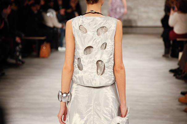 Metallic+fabrics%2C+silver+and+gunmetal%2C+raised+collars+and+geometric+cuts+only+mean+one+thing%3A+futuristic.+That+was+the+theme+of+Katya+Leonovich%E2%80%99s+Fall+2014+collection%2C+which+was+showcased+at+Lincoln+Center.