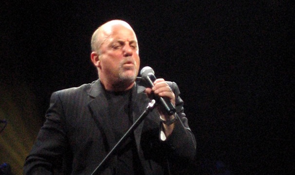 Billy Joel not moving out of Madison Sq. Garden anytime soon