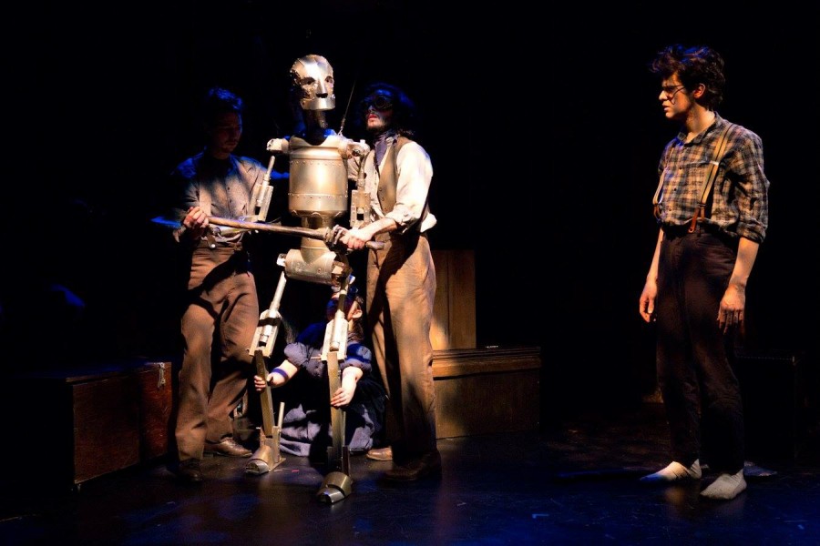 The+Woodsman+tells+the+story+of+where+the+Tin+Man+from+the+Wizard+of+Oz+came+from+through+the+use+of+puppets.+