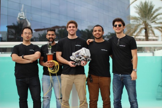 NYU Abu Dhabi sophomore, Daniel Carelli, and his team have created the reefRover, an underwater mapping drone.