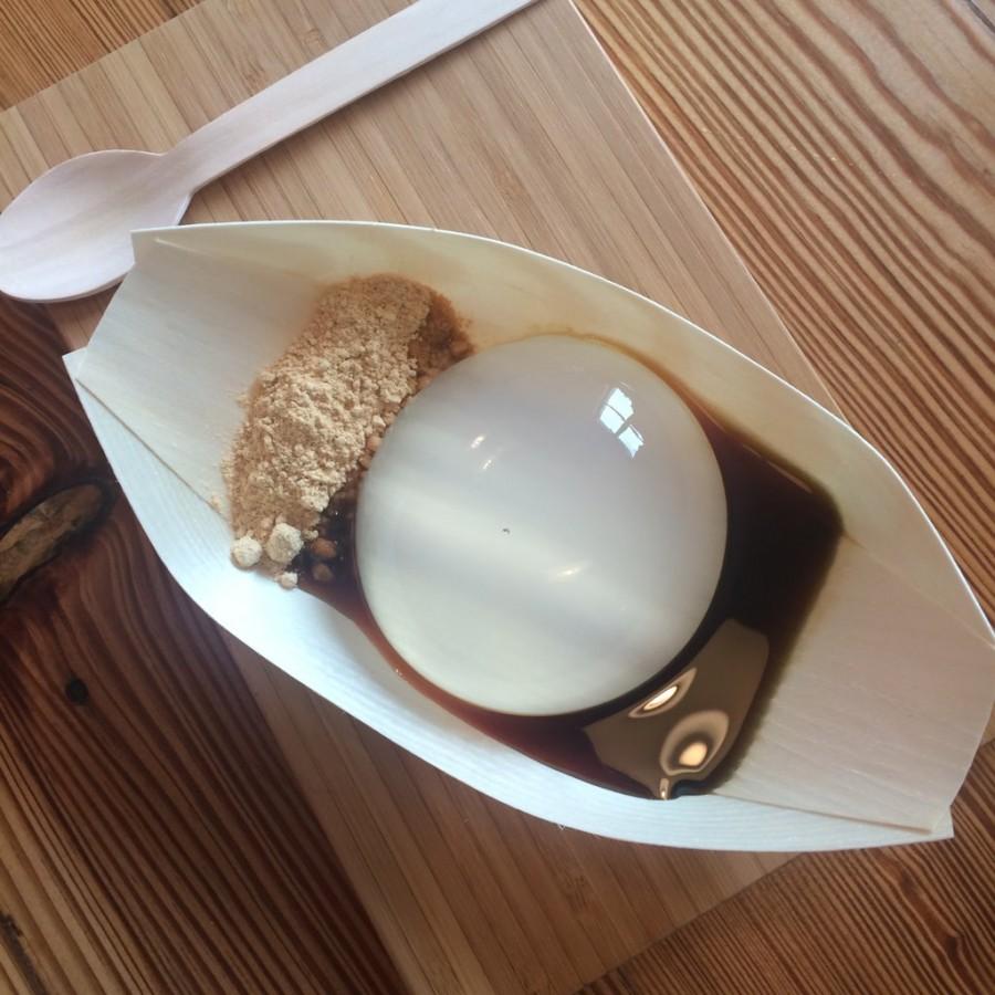 Smorgasburg has some great food on the weekends, including the new and viral raindrop cake.