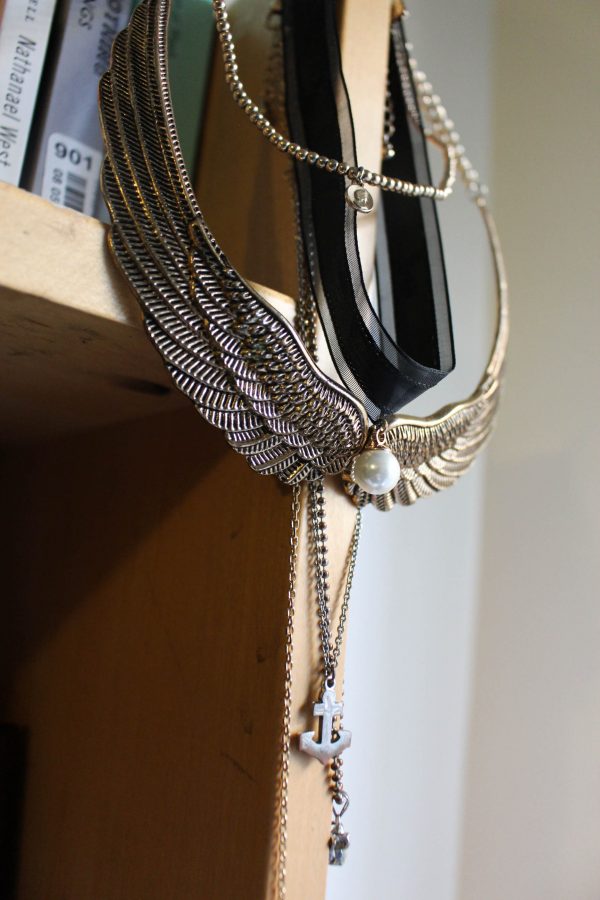 From+the+average+chain+necklace+to+chokers+of+all+sizes%2C+accessories+are+often+questioned+for+their+relevance.