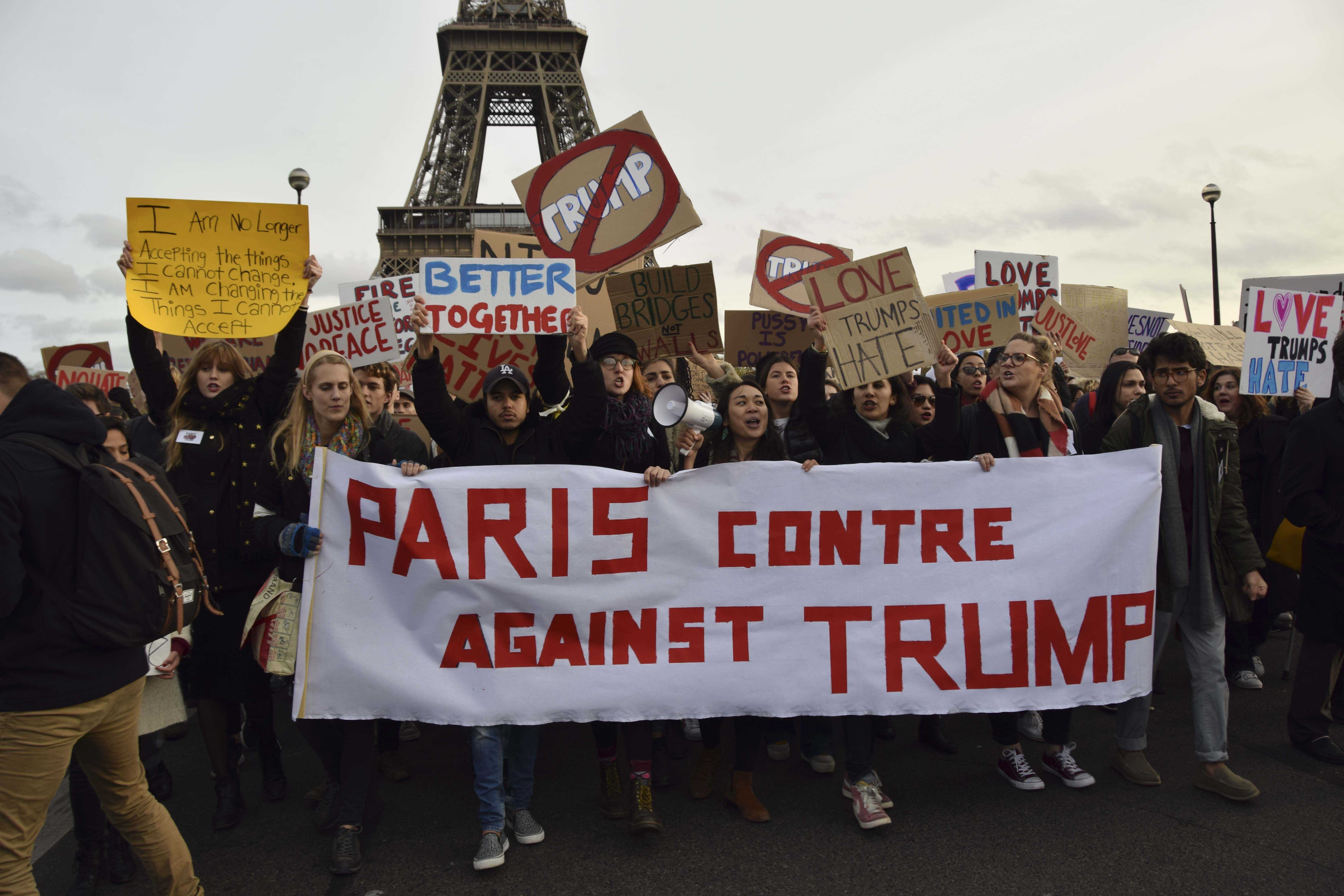 French+Citizens+Stand+in+Solidarity+Against+Trump