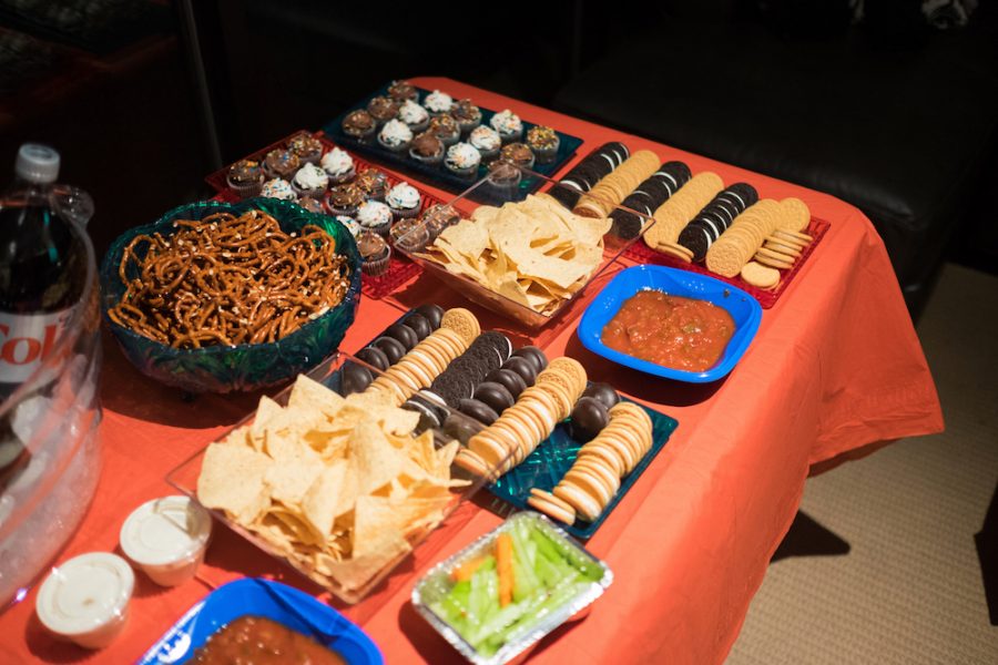 From pizza to finger food to cookies, there is an endless list of snacks to choose from.  The perfect combination of snacks can ensure a killer dorm party.