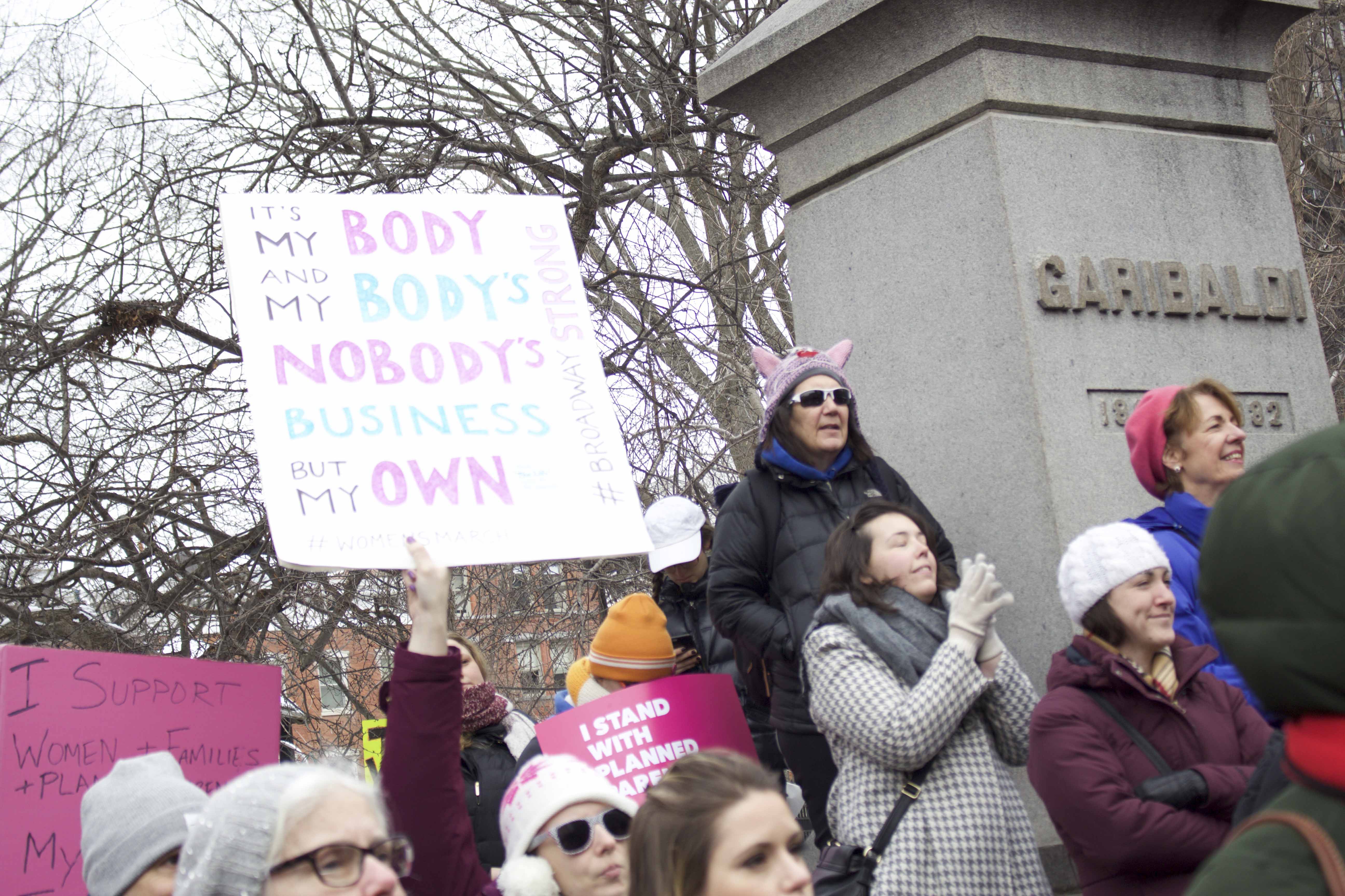 People+Rally+for+Pro-Planned+Parenthood