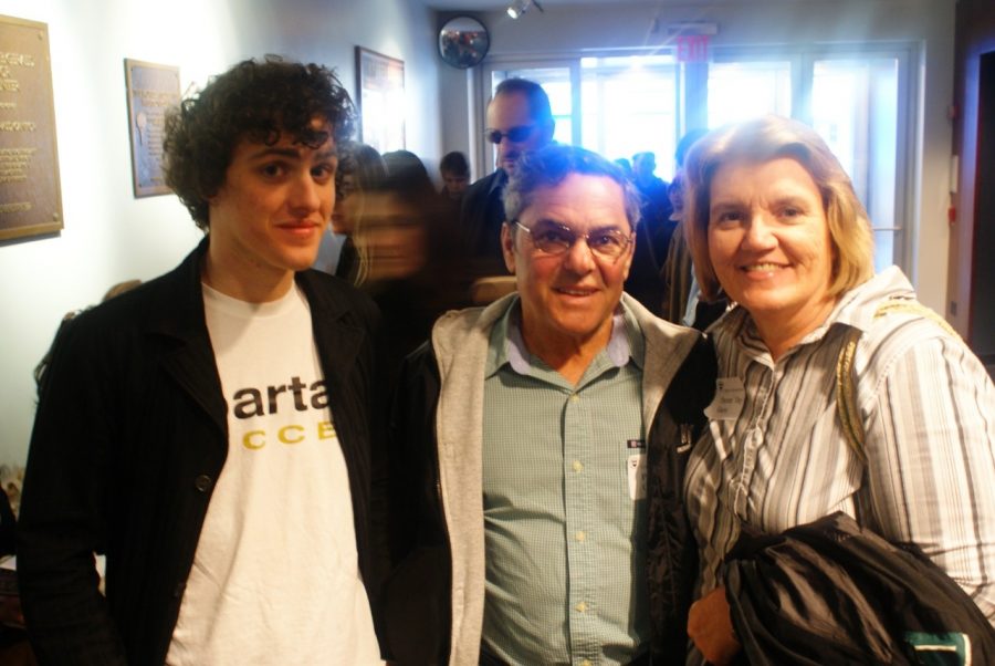 A student poses with his parents on Oct. 22, 2016 during NYU Parents Day. College can put a boundary between the student and their parents, but the annual Parents Day event allows both parties to reconnect and observe NYU life.