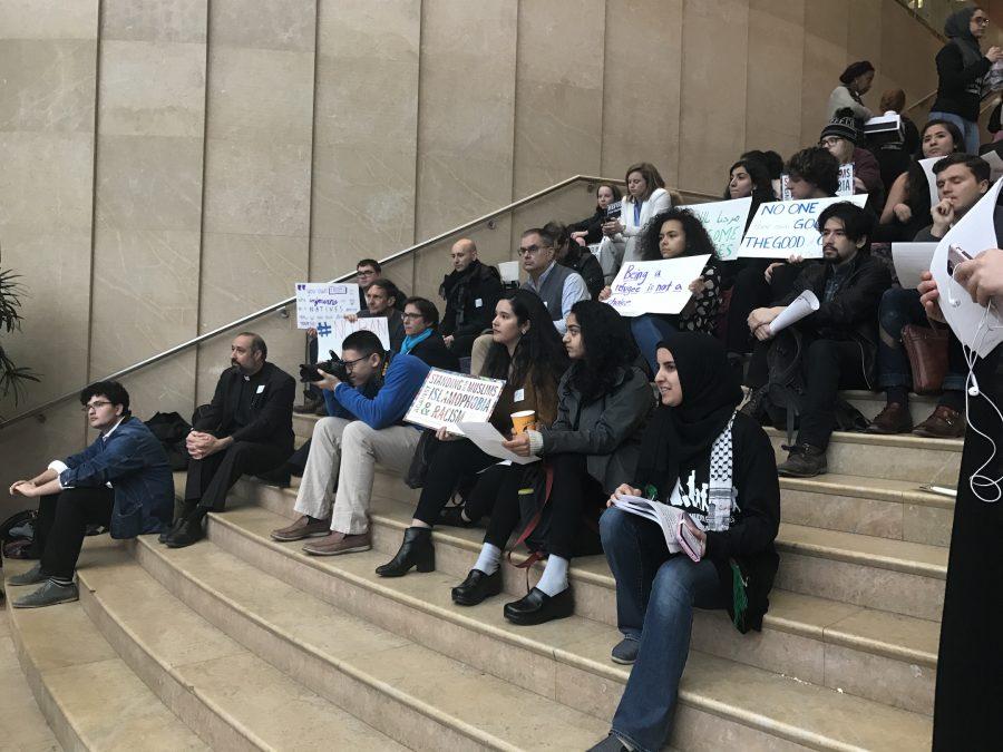 A rally for Syrian Refugee Awareness Week was at the staircase of the Kimmel Center for University Life. Rabbi Sharon Kleinbaum, founder of the Salam Arabic Lutheran Church Khader El-Yateem and a many NYU students spoke at the event.