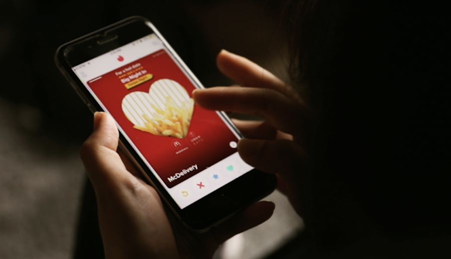 NYU students have mixed reactions to using popular dating apps such as Tinder and Bumble. 