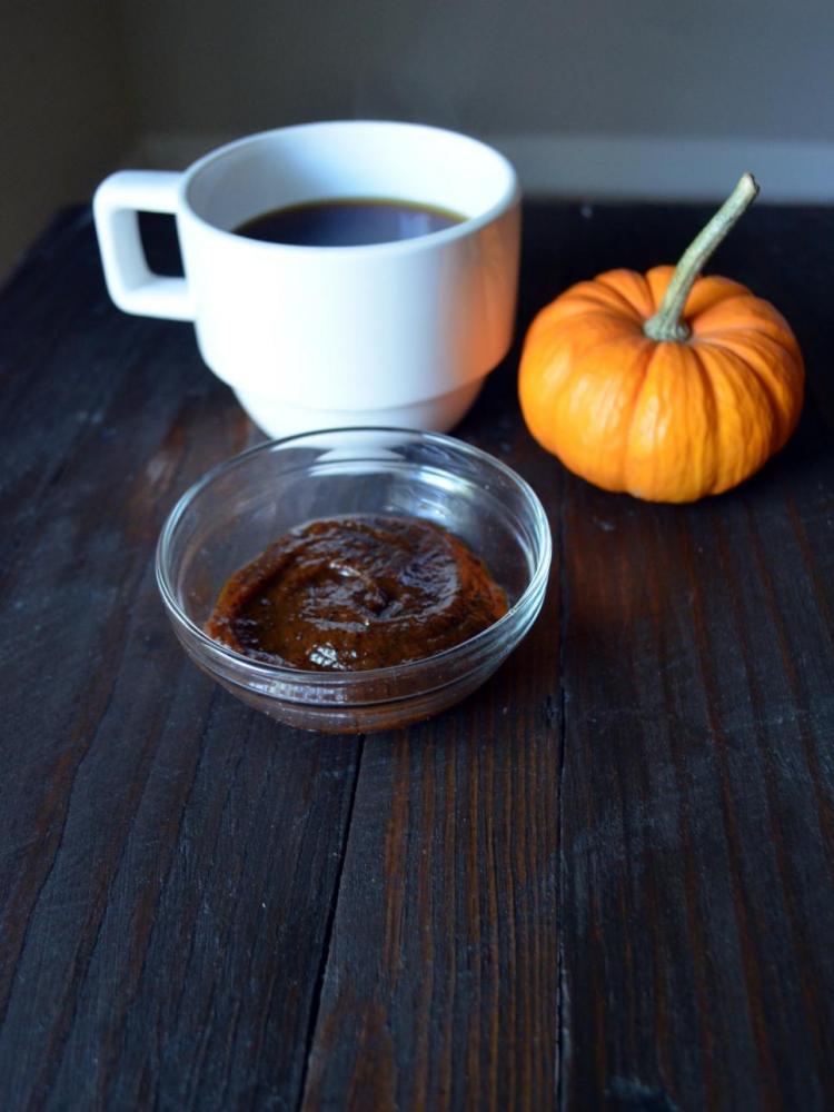The+combination+of+coffee+and+pumpkin+is+a+great+exfoliant+for+your+skin+and+fall+is+the+perfect+time+to+treat+yourself+with+an+invigorating+facial.+