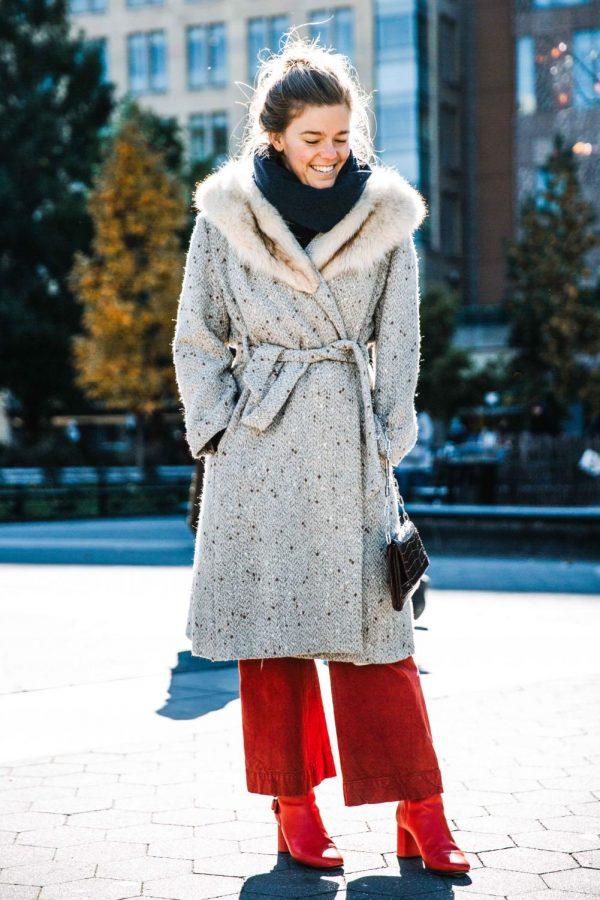 Scarves and coats both are fashionable items to keep warm in winter, of course, a pair of eye-catching boots is a plus. 