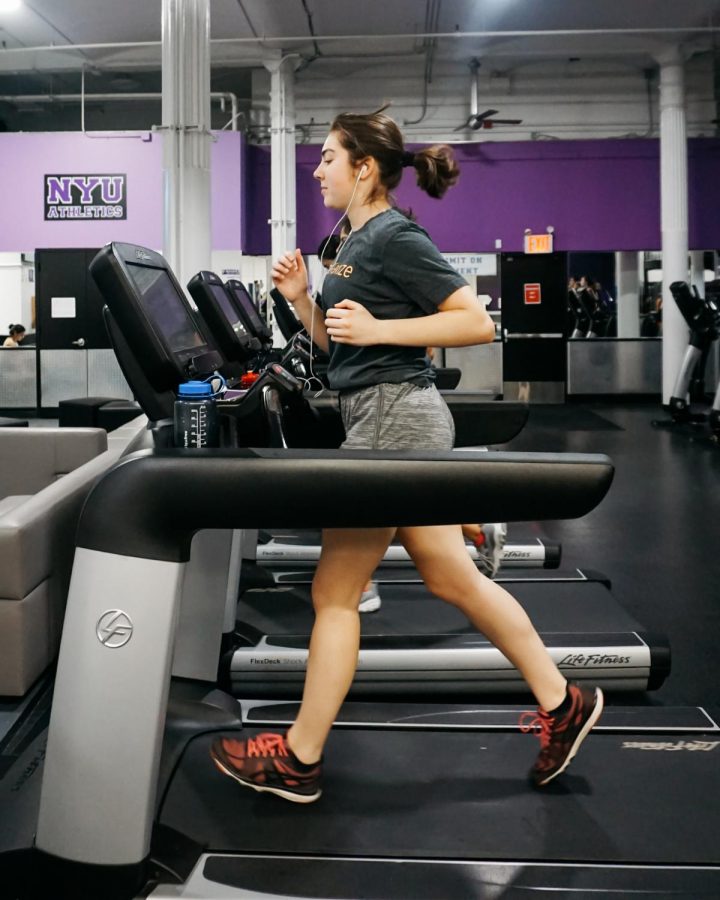 A student works out at 404 Fitness on campus. (Photo by Angelica Kurtz)