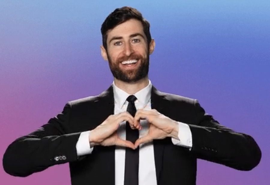 HQ+trivia+host+Scott+Rogowsky.