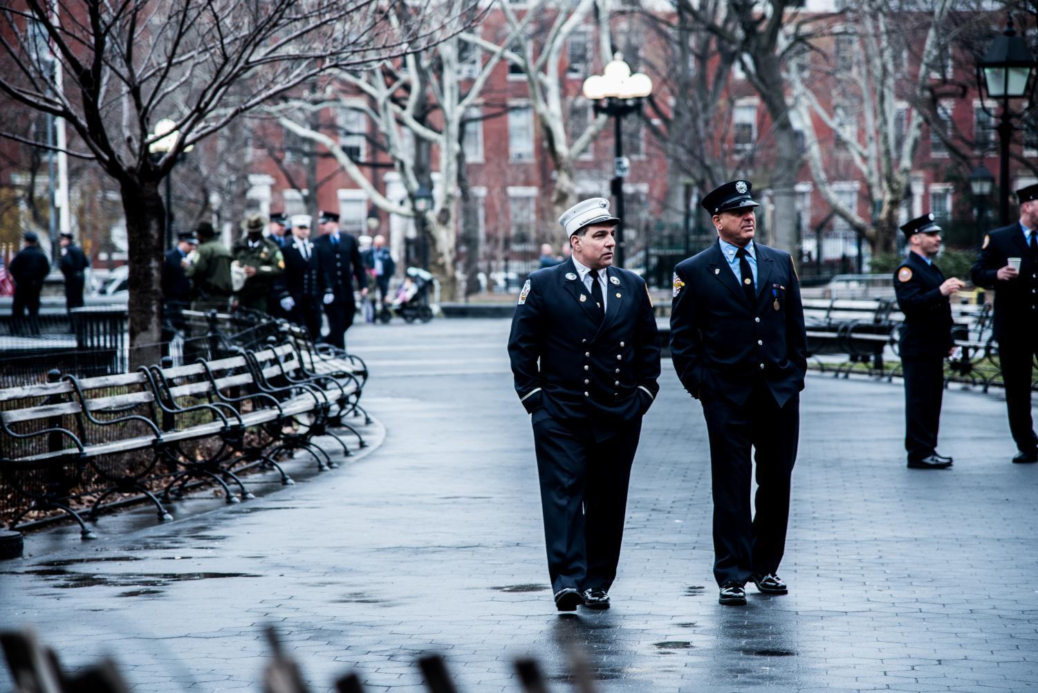 Fallen+NYU+Fireman+Honored+by+New+York+Community