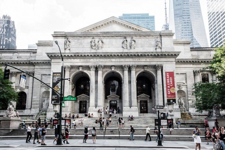 The New York Public Library, one of the most iconic New York City landmarks, shows up multiple times in Sex in the City too.