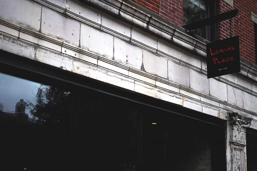 The outdoor sign of the Lorring Place bar. (Photo by Justin Park)