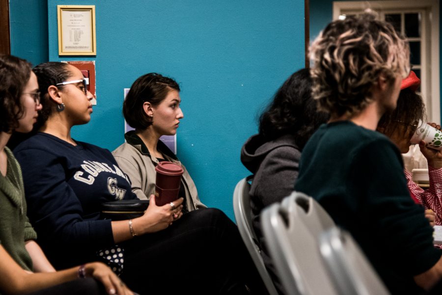 Students at a town hall discuss free speech on campus in the wake of Milo Yiannopoulos. (Photo by Sam Klein)