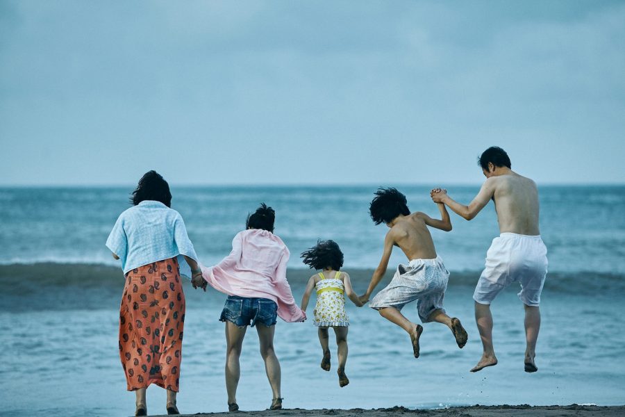 A scene from the Palm d'Or-winning film "Shoplifters." (via facebook.com)