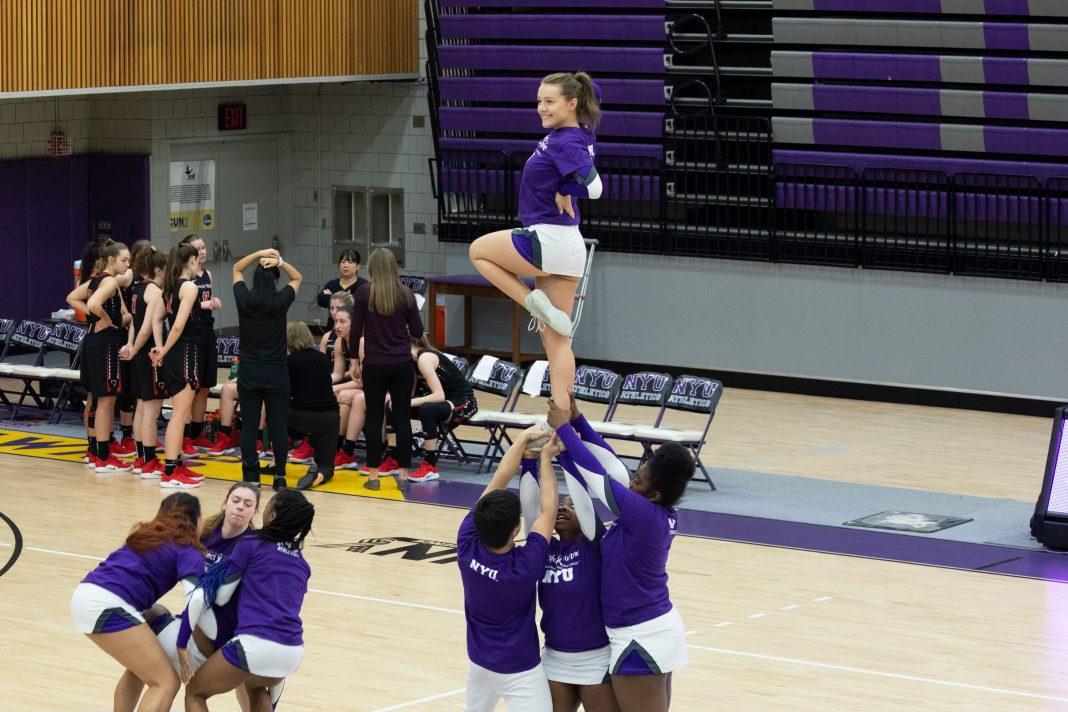 Cheerleaders_02