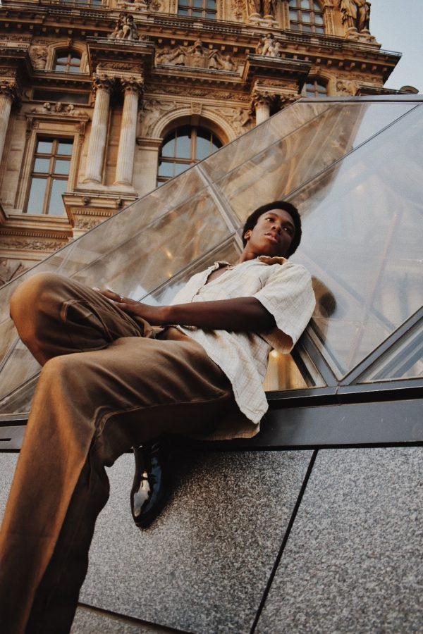 Ellington in a Louvre Lounge.