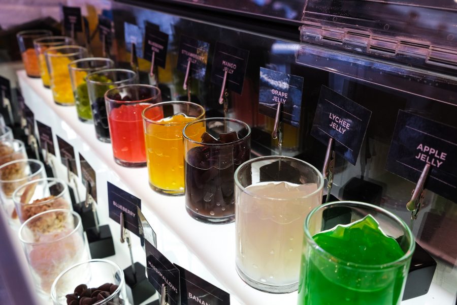 Colorful bubbles and jelly with diverse flavours in Bubbleology. (Staff photo by Elaine Chen)