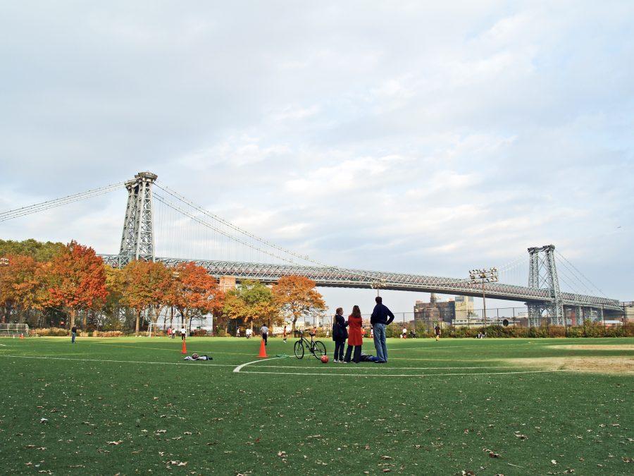 The East River State Park is planned to be torn down and rebuilt starting in 2020. (via Brooklyn Magazine)