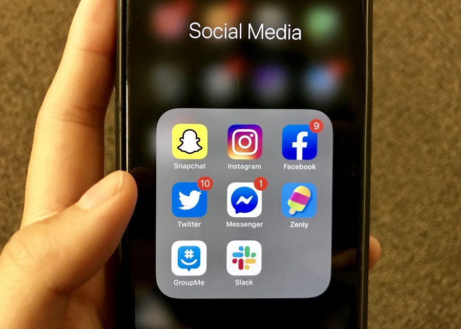 Snapchat, Instagram, Facebook, Twitter... Social media Apps popular among college students. (Staff Photo by Jorene He)