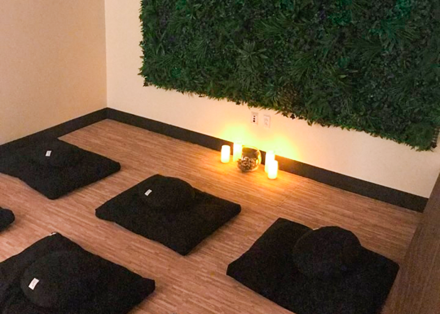 Meditation room at GCASL 486. MindfulNYU offers quiet, seated, upright meditation to students during weekdays. (Via NYU)