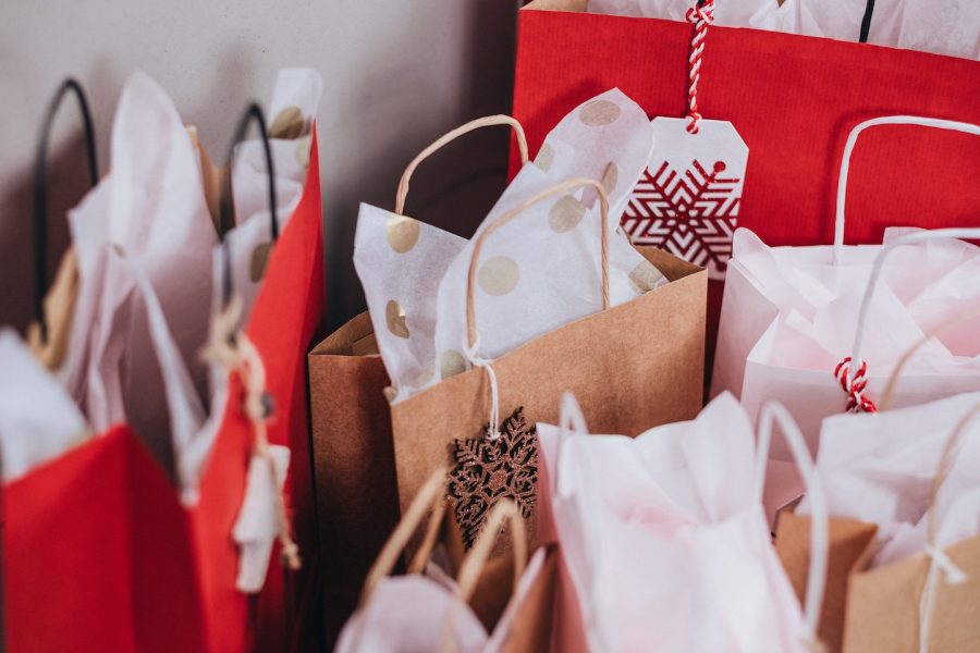 The holidays are upon us, and everyone is scrambling to find unique and interesting gifts for loved ones. (Via Pexels)