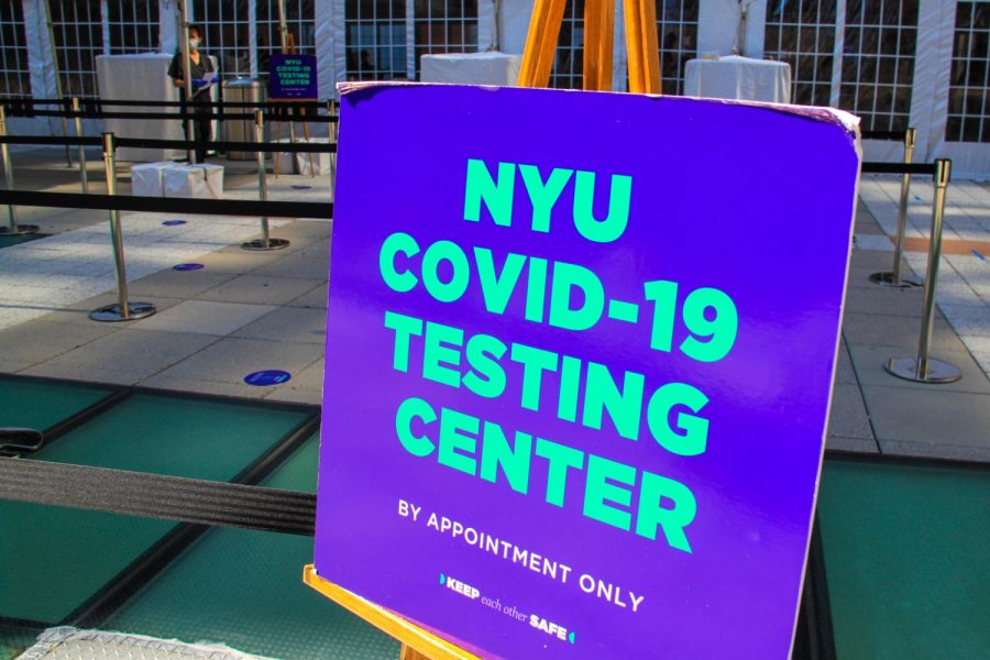 NYU+students+go+through+mandatory+COVID-19+testing+at+the+testing+site+on+Gould+Plaza+prior+to+the+start+of+classes.+New+York+Governor+Cuomo+unveils+new+policy+that+would+mandate+two+weeks+remote+learning+for+any+university+reporting+100+COVID-19++cases+or+a+number+of+COVID-19++cases+exceeding+5%25+of+the+student+population.+%28Staff+Photo+by+Alexandra+Chan%29