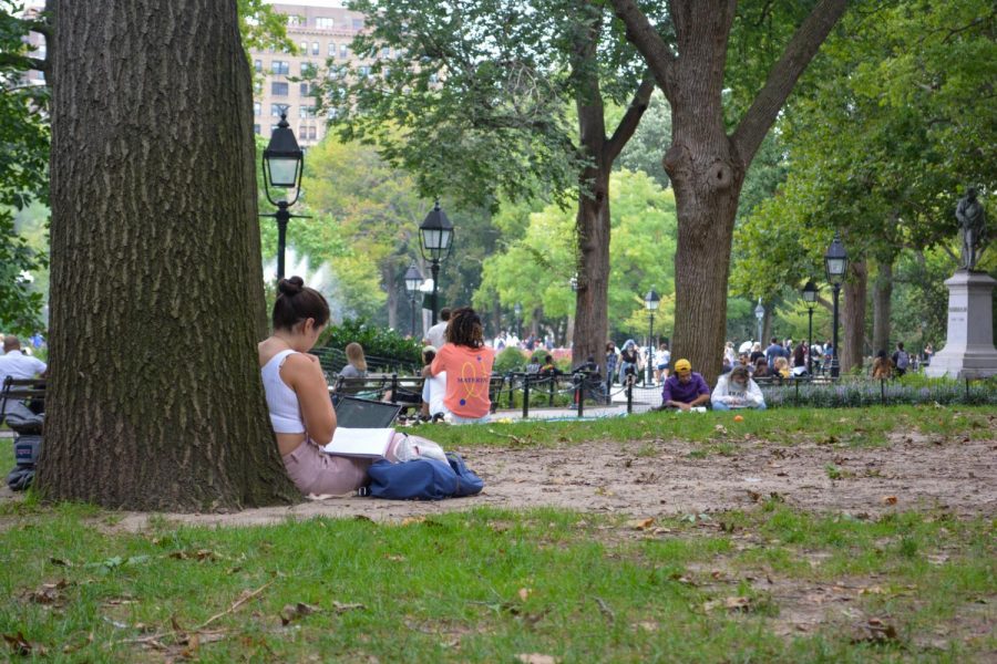 New students are experiencing NYU a bit differently from what many imagined. Nonetheless, these could be the alternatives to the party culture that threaten to worsen COVID numbers on our campus. (Staff Photo by Manasa Gudavalli)