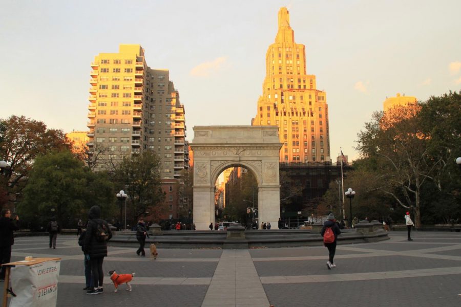 Washington Square Park is the center of both NYU and the surrounding Greenwich Village neighborhood. There is a certain culture of etiquette that new students should abide by when out in New York City. (Staff Photo by Alexandra Chan)