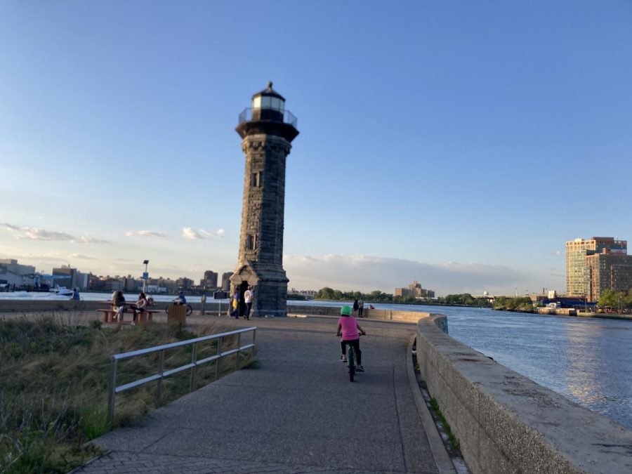 The Roosevelt Island Lighthouse, built in 1872, is a sight to see on Roosevelt Island. (Staff Photo by Ryan Kawahara)