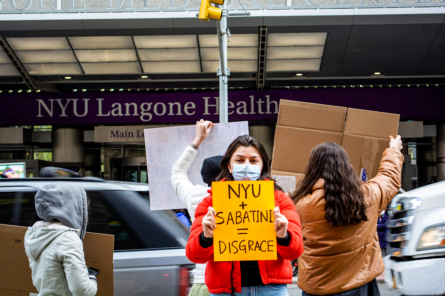 NYU+med+school+students%2C+staff+walk+out+to+protest+potential+hiring+of+David+Sabatini