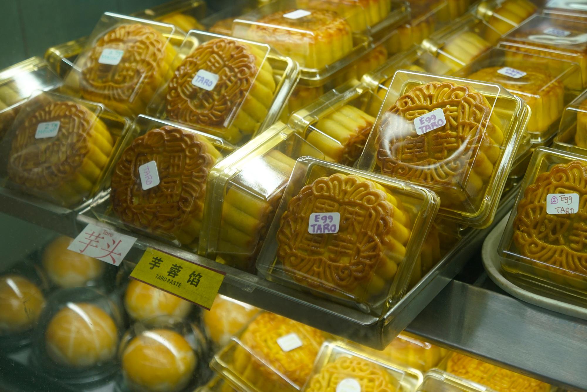 Moonstruck+for+mooncakes+at+the+Mid-Autumn+Festival