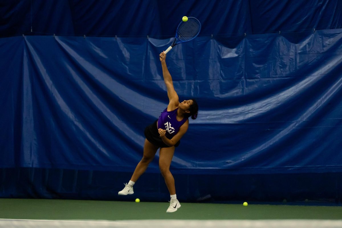 Senior captain Aditi Narayan in a singles match. (Antonio Andrew-Moore for WSN)